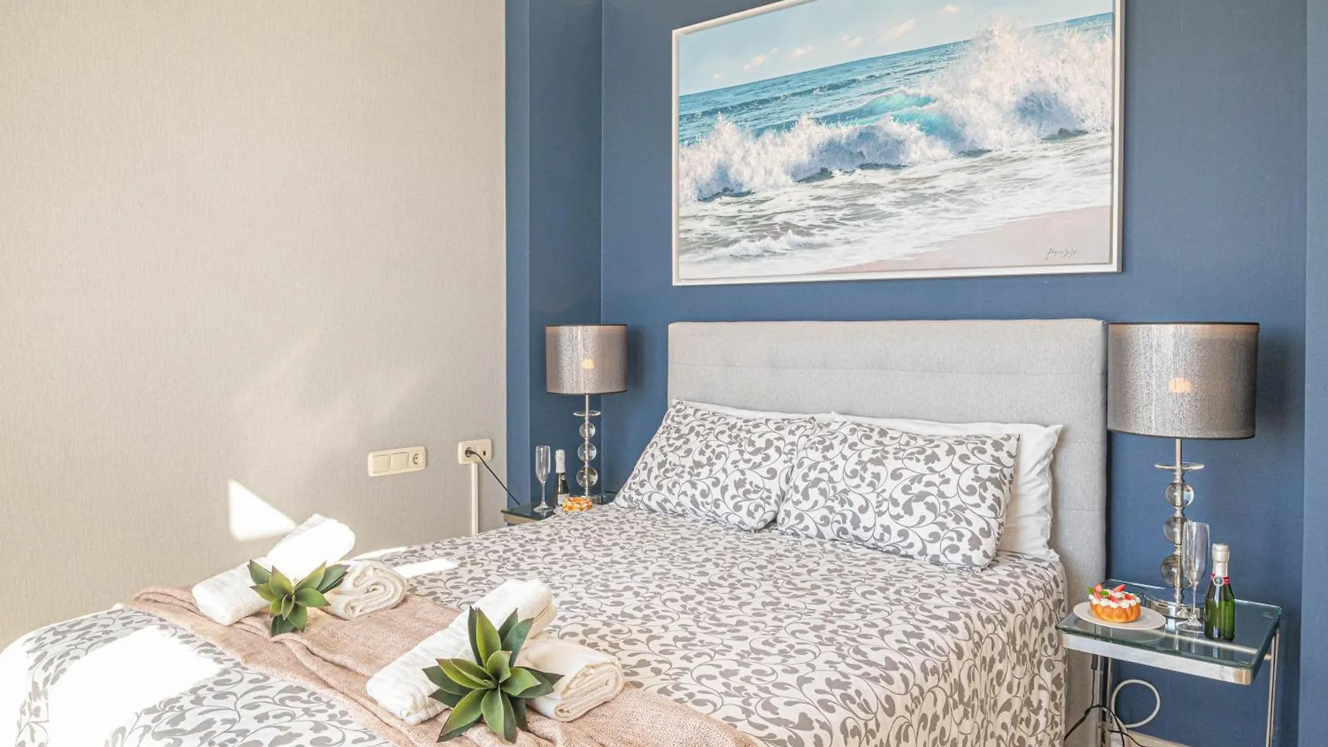 Calahonda Palmeras Best Views - Happy Rentals Mijas Spain